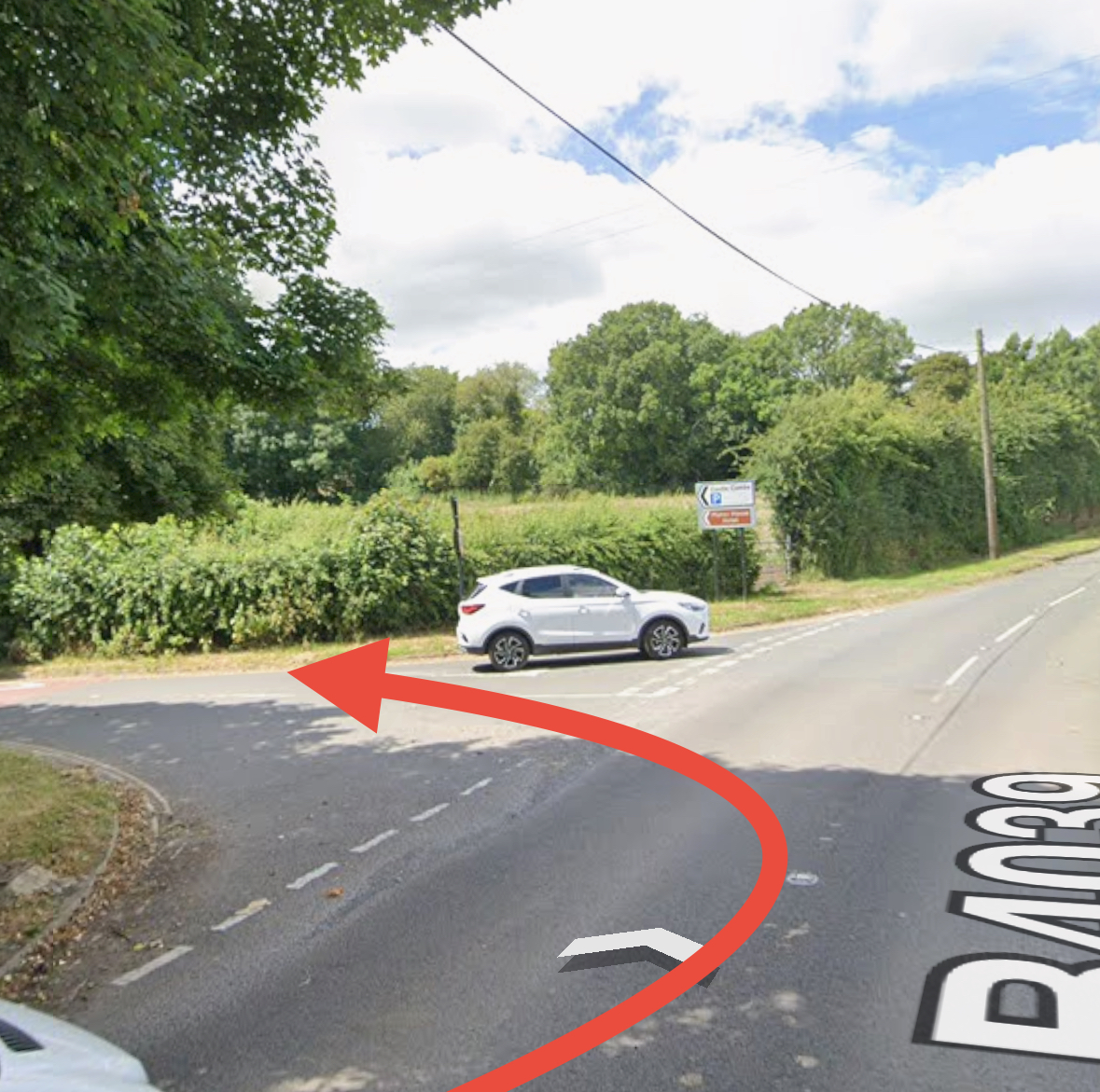 Road junction at B4039 showing turn direction